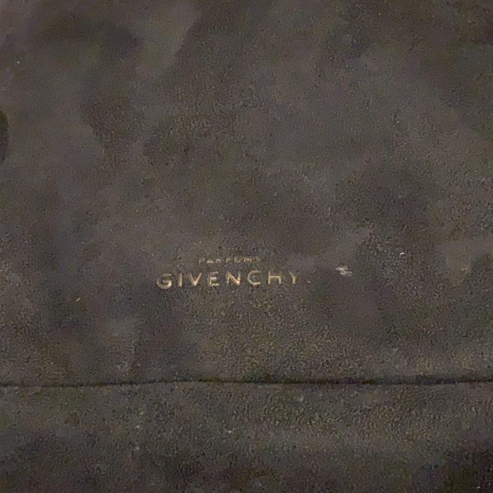 Givenchy tote - Picture 3 of 6